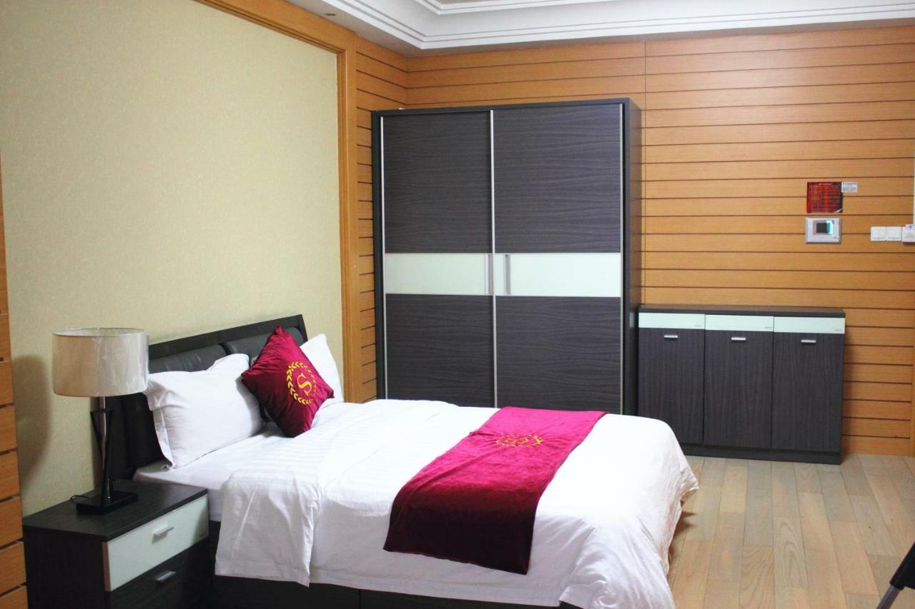 She & He Service Apartment Huifeng Guangzhou Buitenkant foto